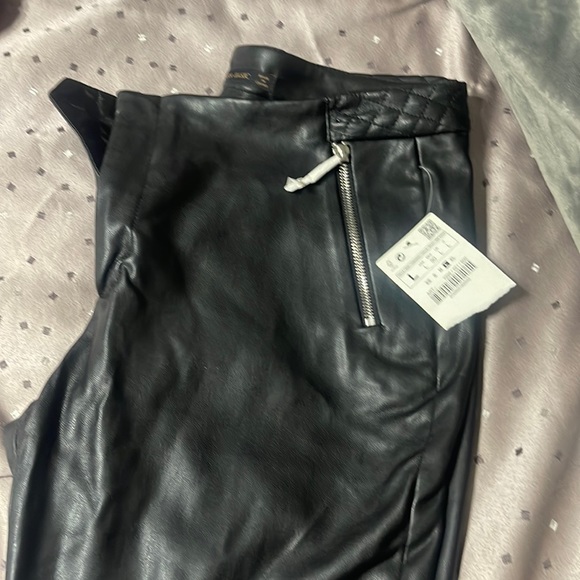 Leather faux pants - Picture 2 of 7
